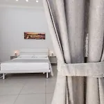 Caroline's House 게스트하우스 나폴리
