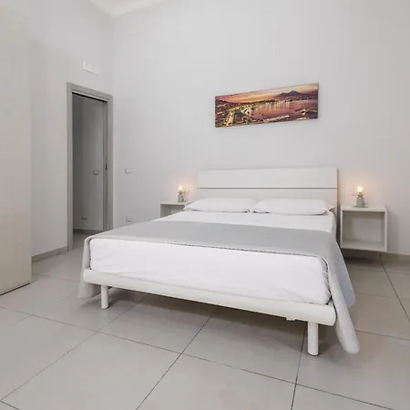 Caroline's House Guest house Naples