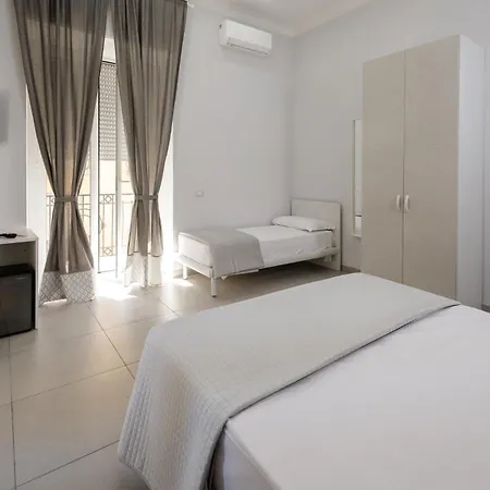 招待所 Caroline's House