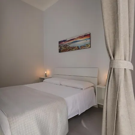 招待所 Caroline's House